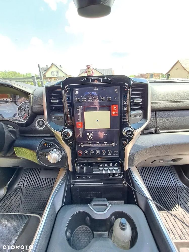 Dodge RAM 5.7 4x4 - 21