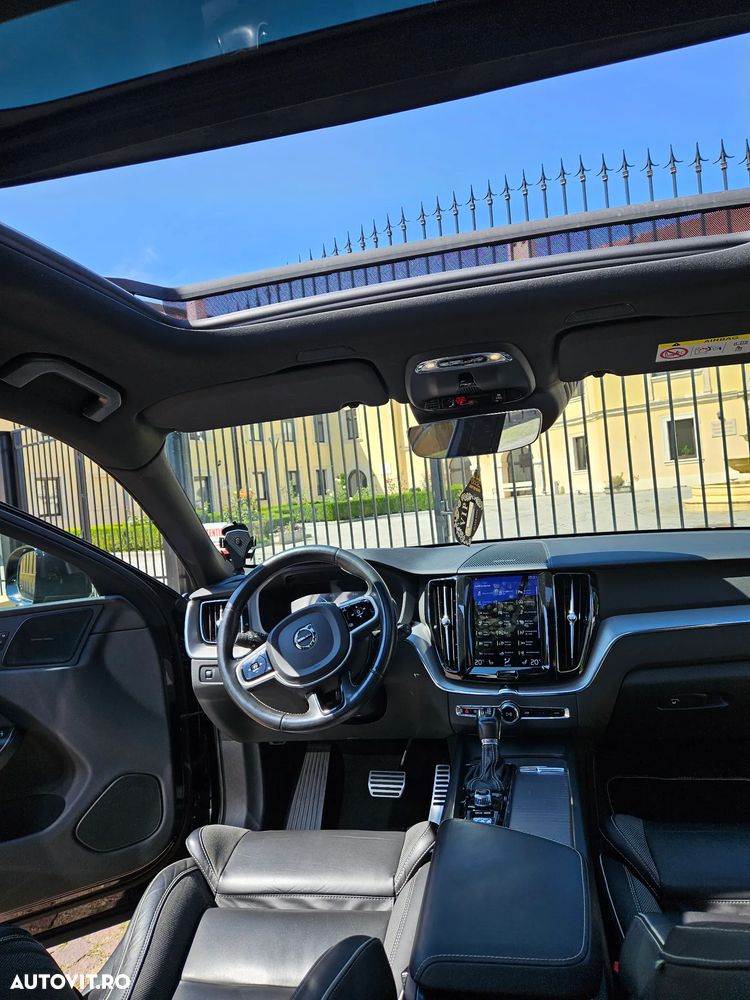 Volvo XC 60 D4 R-Design - 4