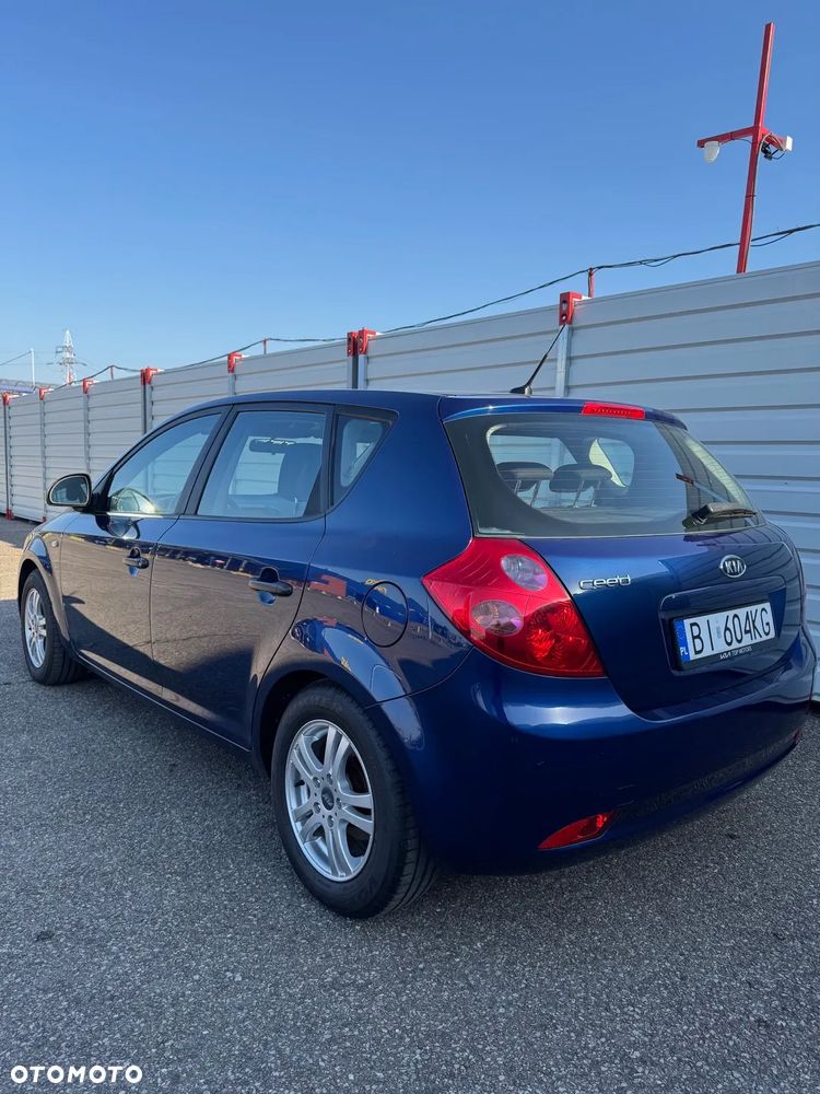 Kia Ceed 1.4 Comfort - 27