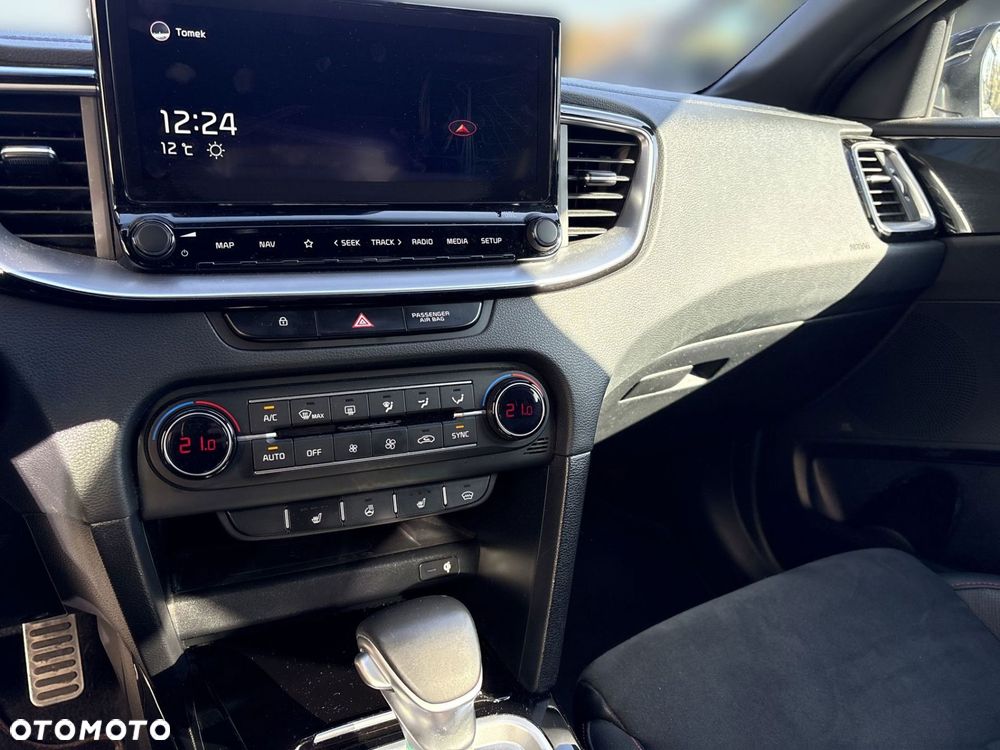 Kia ProCeed 1.6 T-GDI GT DCT - 21