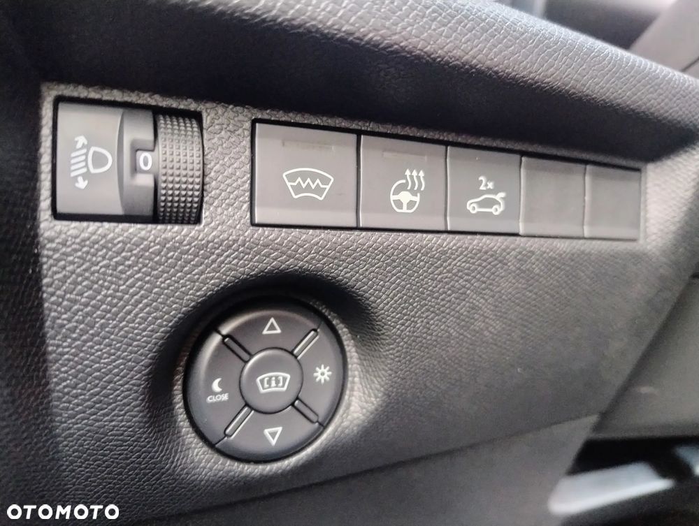 Citroën C4X 1.2 mHEV Max eDCT6 - 24