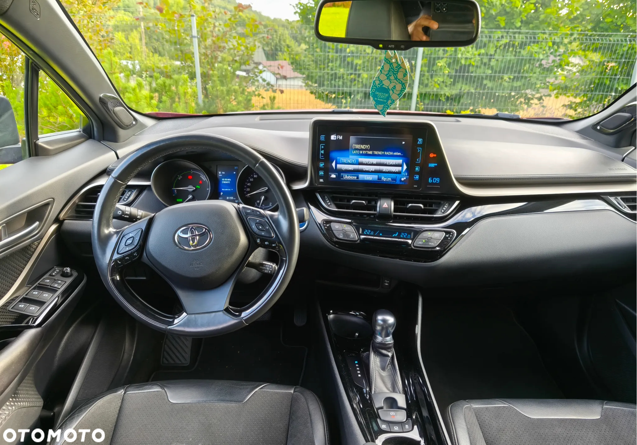 Toyota C-HR 1.8 Hybrid Neon Lime powered by JBL - 8