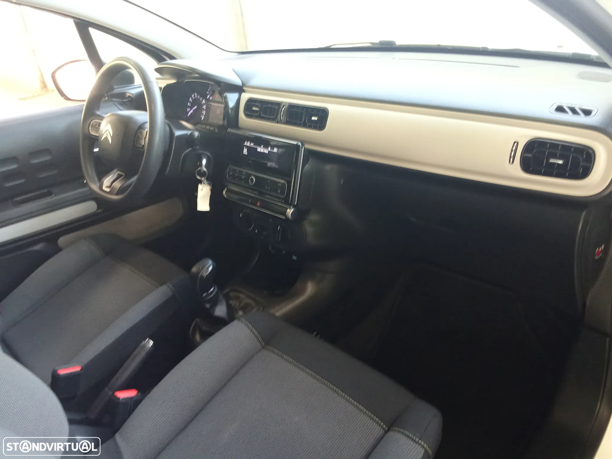 Citroën C3 1.2 PureTech Live - 4