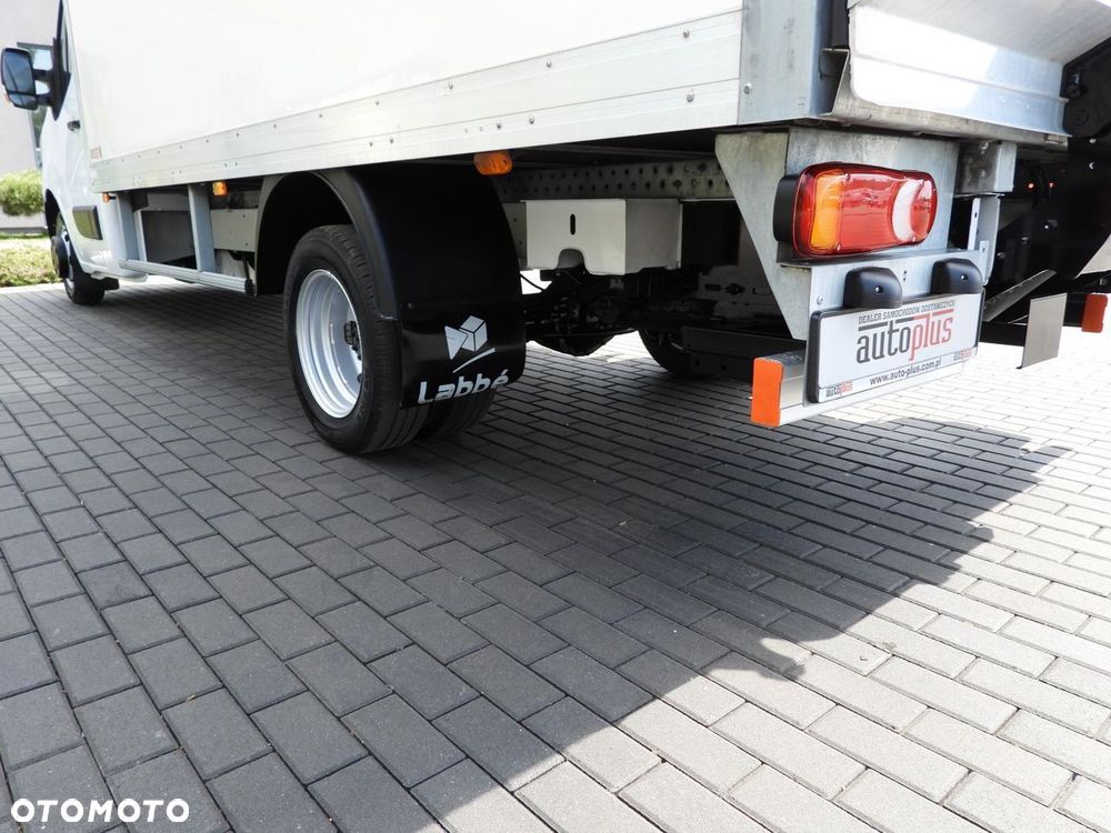 Renault MASTER KONTENER WINDA 8 PALET TEMPOMAT NAWIGACJA LEDY BLIŹNIACZE KOŁA KLIMATYZACJA  145KM - 18