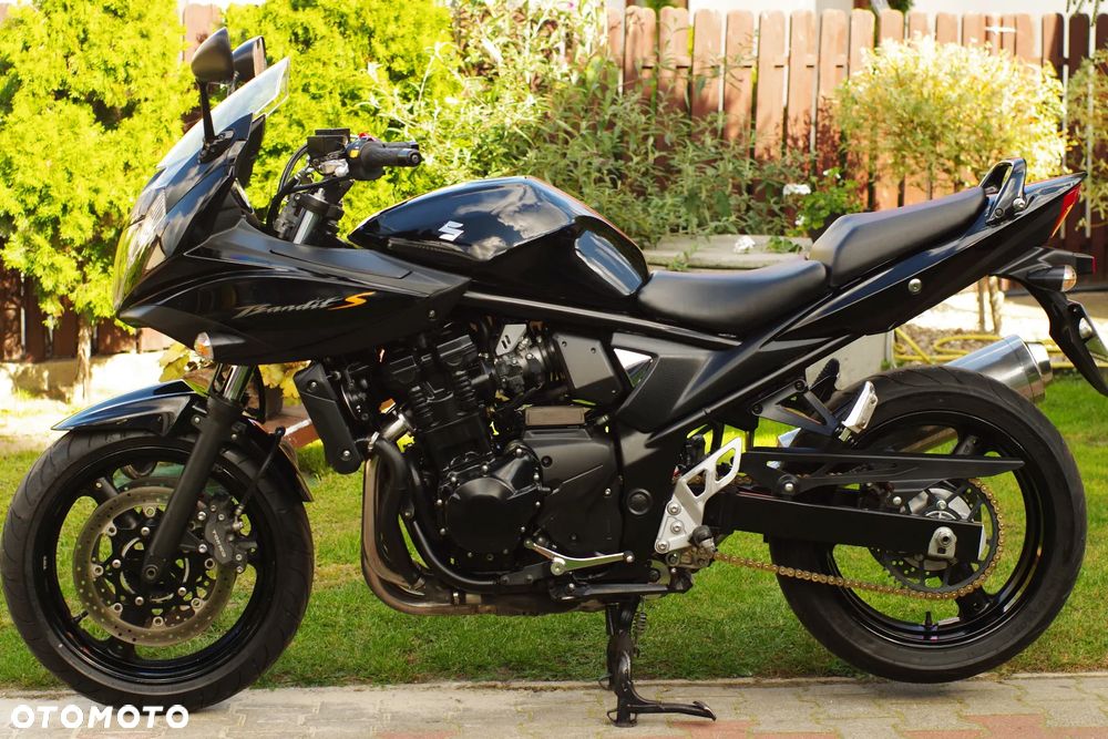 Suzuki Bandit - 22