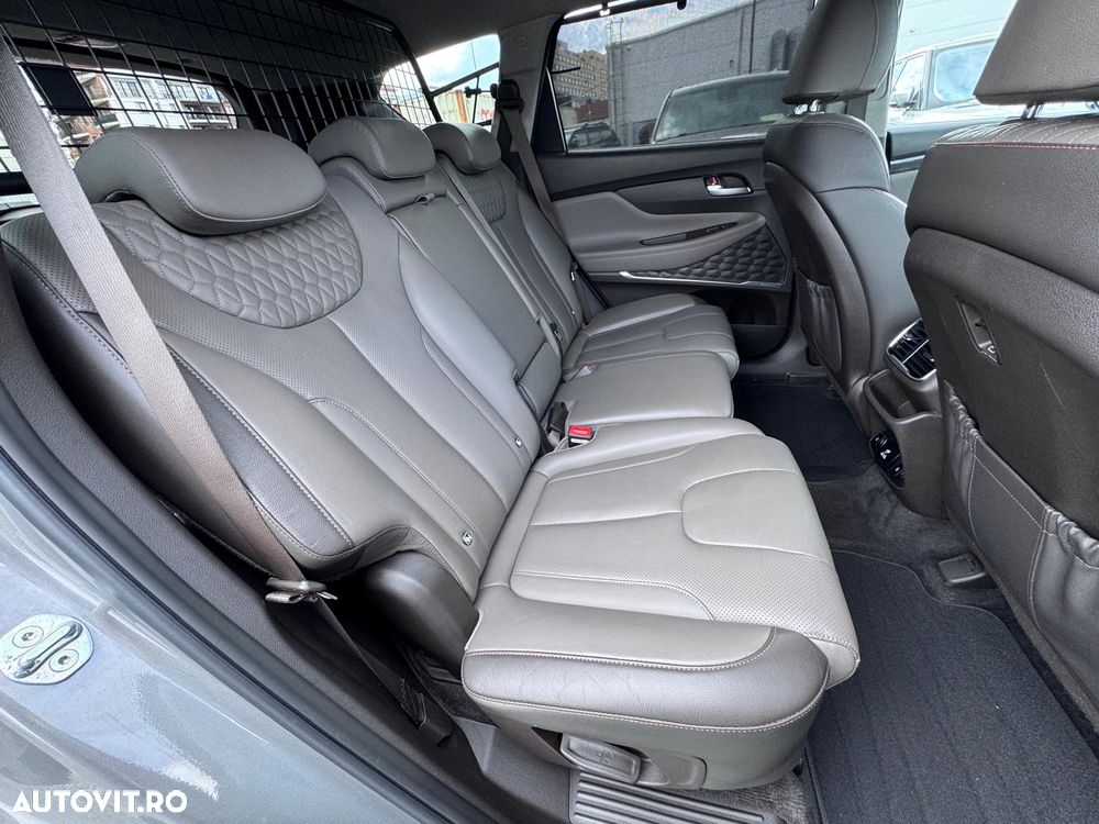 Hyundai Santa Fe 2.2 CRDi 4WD 8AT Luxury - 14