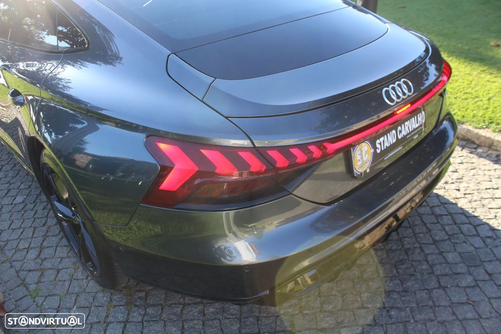 Audi e-tron GT quattro - 11