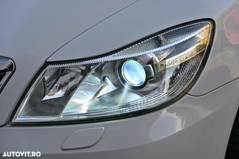 Skoda Octavia 2.0 TDI CR DPF RS - 31