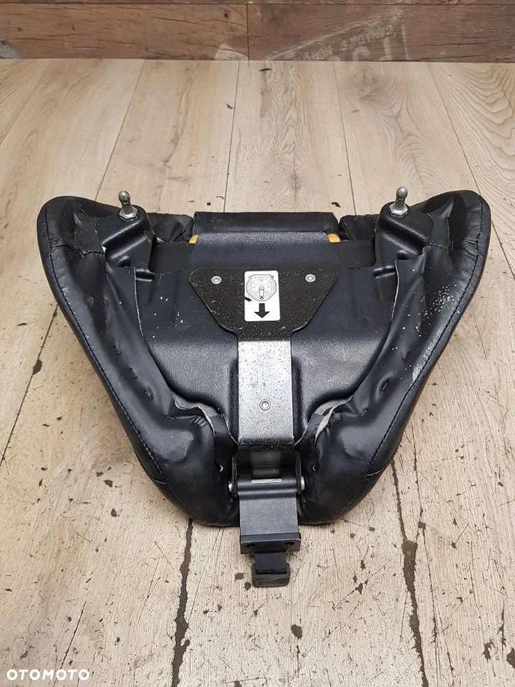 Siedzenie kierowcy Harley Davidson Softail Rocker FXCW - 9