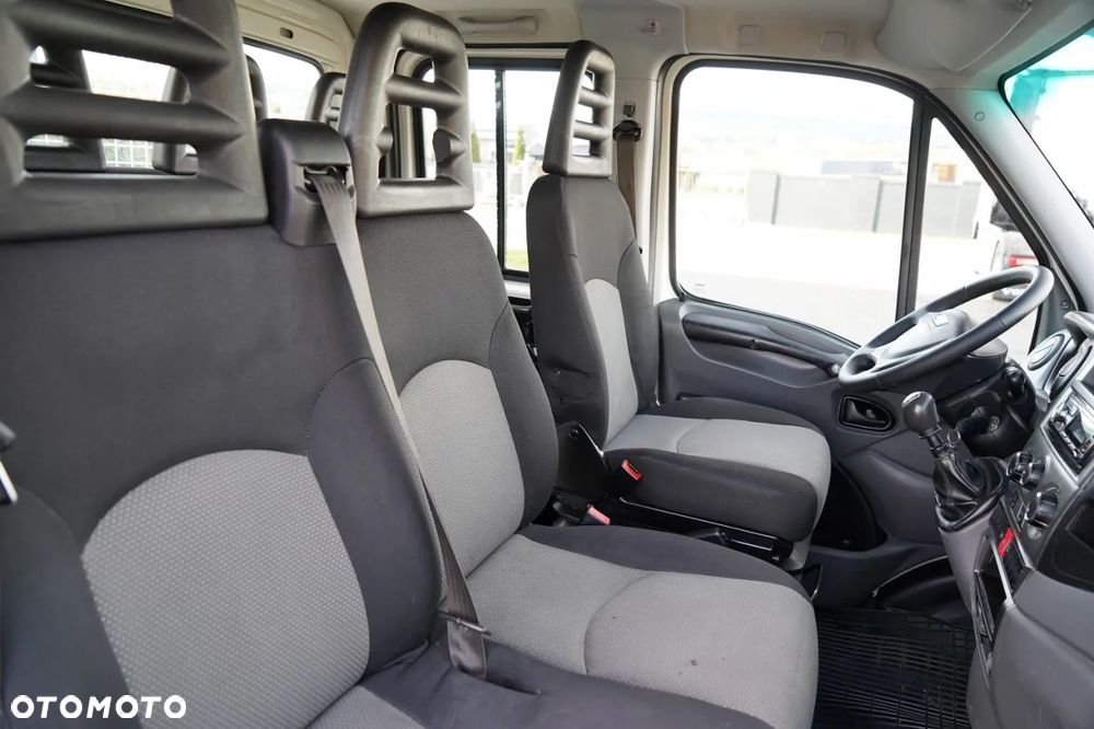 Iveco DAILY 35-130 / WYWROTKA / BRYGADÓWKA - 7 MIEJSC  / BLIŹNIAK / MANUAL / SPROWADZONY - 32