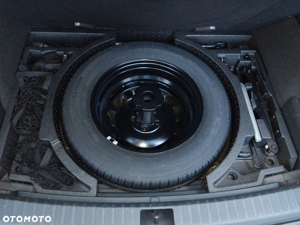 Skoda Karoq 1.6 TDI SCR Ambition - 16