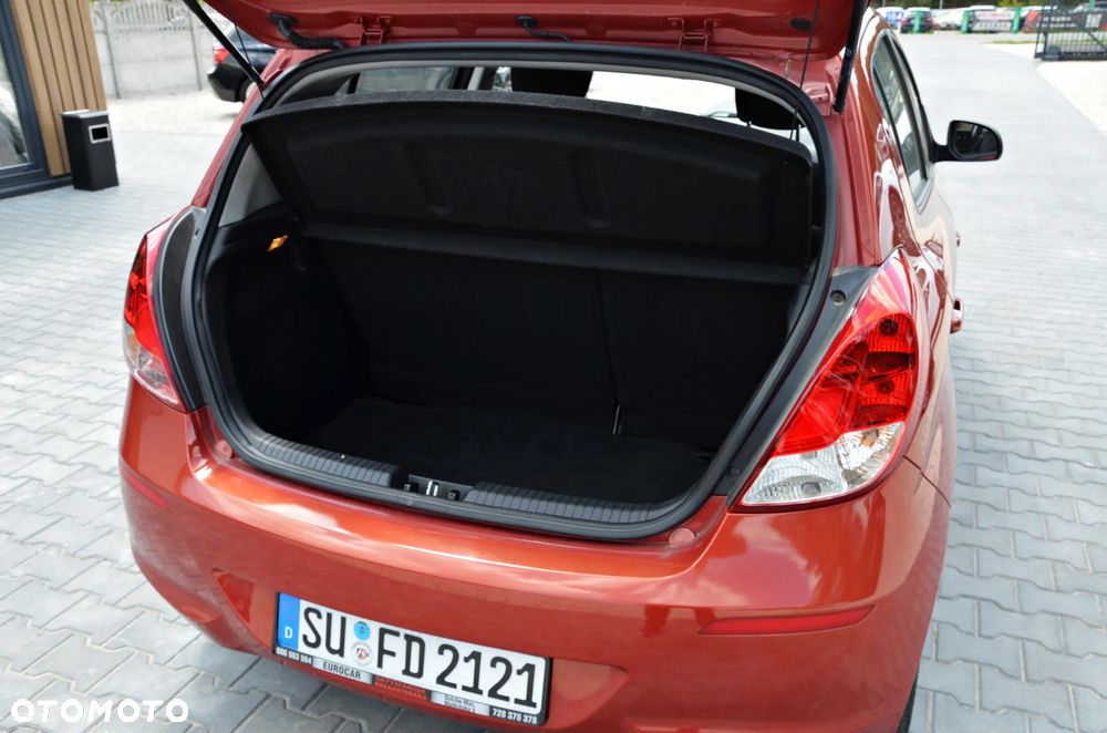 Hyundai i20 1.2 Trend - 9