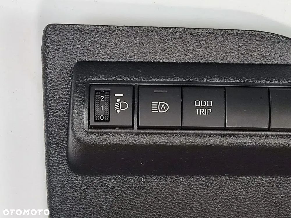 TOYOTA COROLLA E21 od 2022r Zaślepka Panel Deski Rozdzielczej - 2
