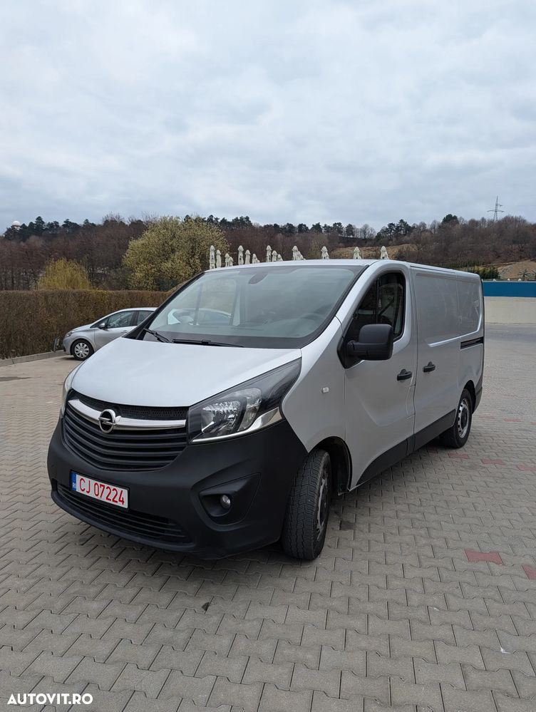 Opel Vivaro - 2