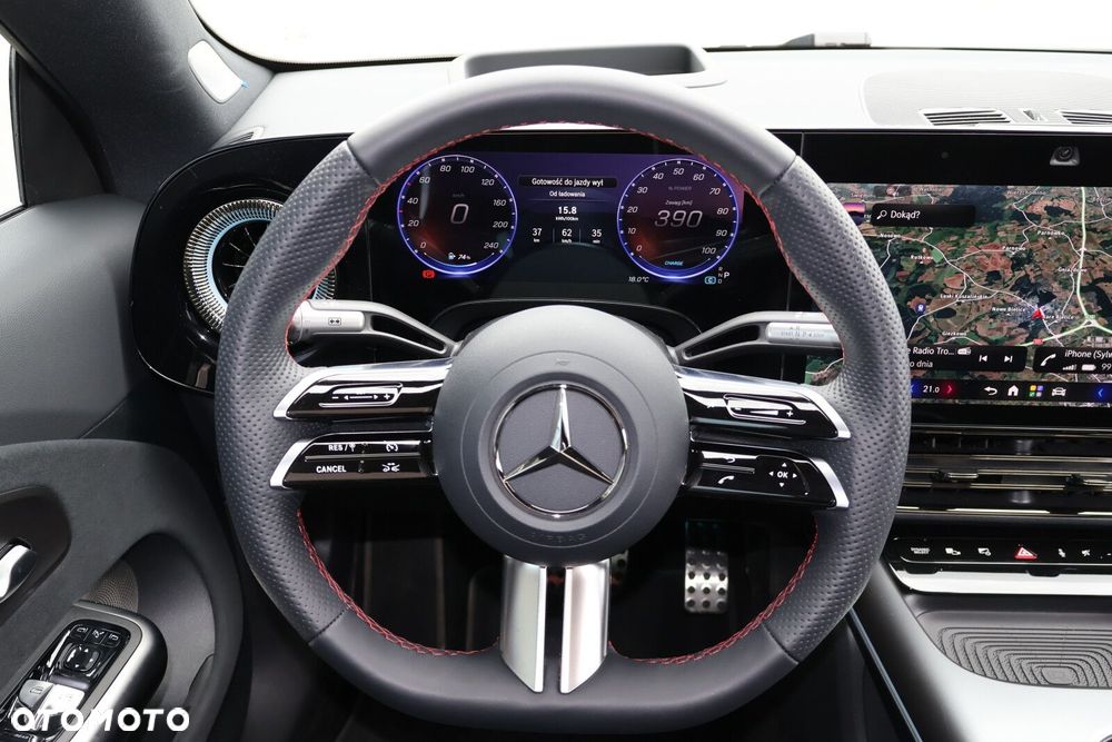 Mercedes-Benz CLA - 13