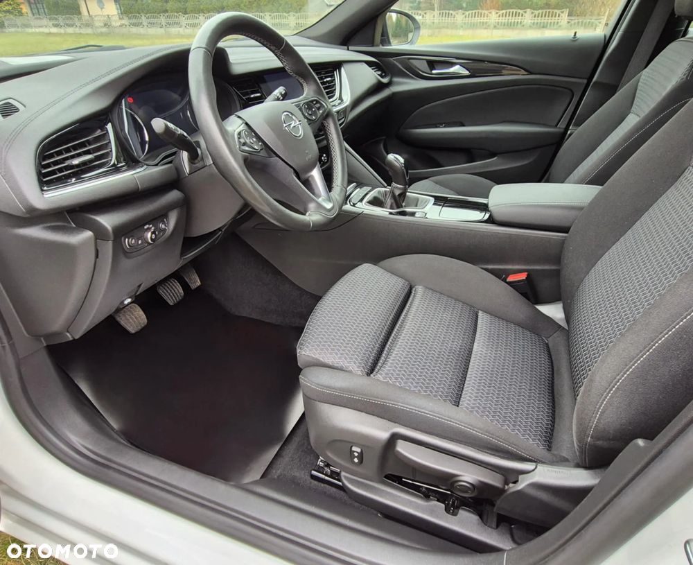 Opel Insignia 1.5 Business Edition - 16