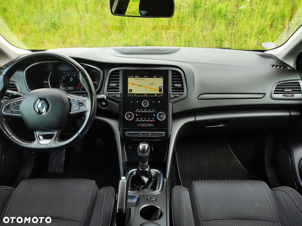 Renault Megane TCe 140 GPF EQUILIBRE - 28