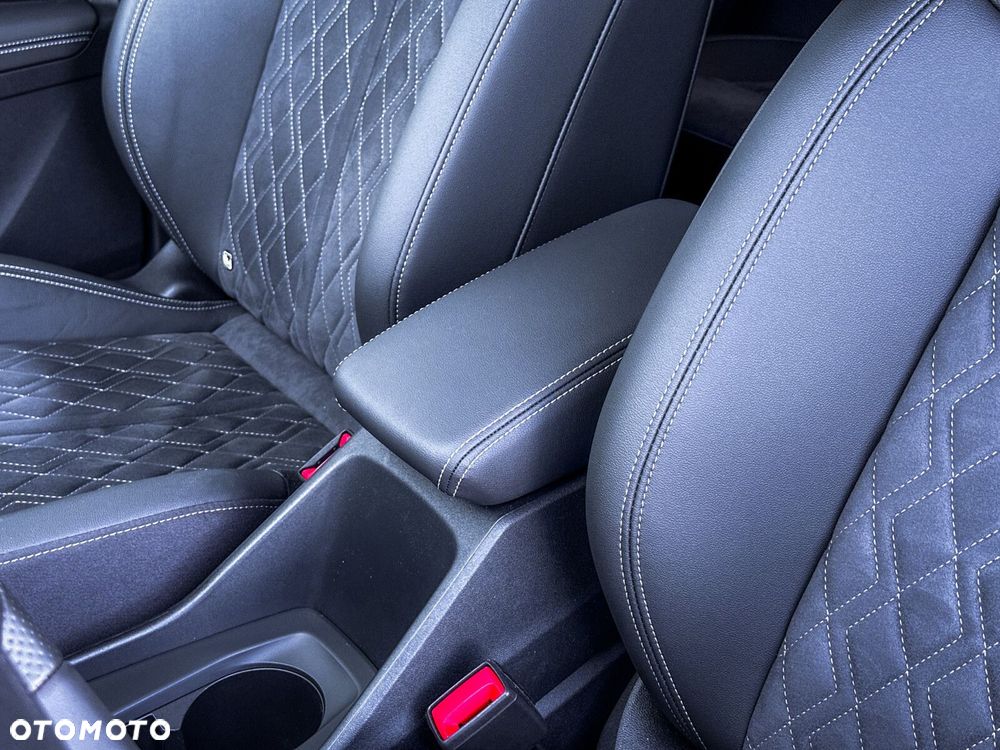 Audi Q4 e-tron - 22