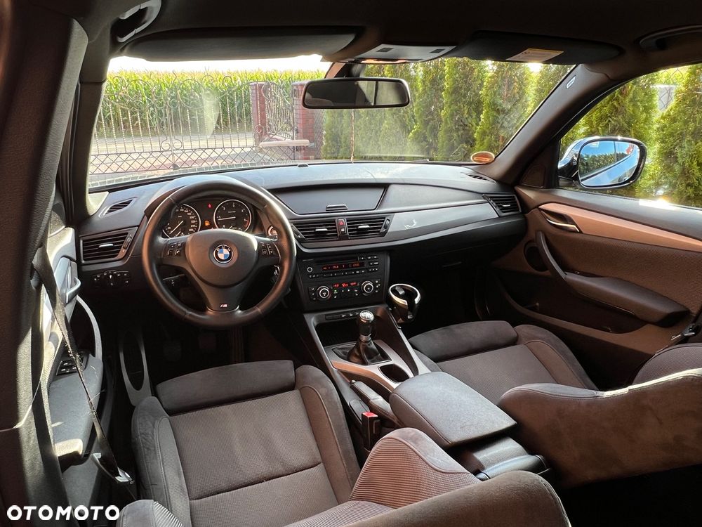 BMW X1 xDrive18d Sport Line - 34