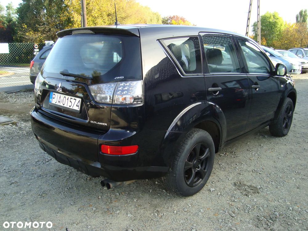 Mitsubishi Outlander ver-2-0-di--d-4wd-instyle - 8