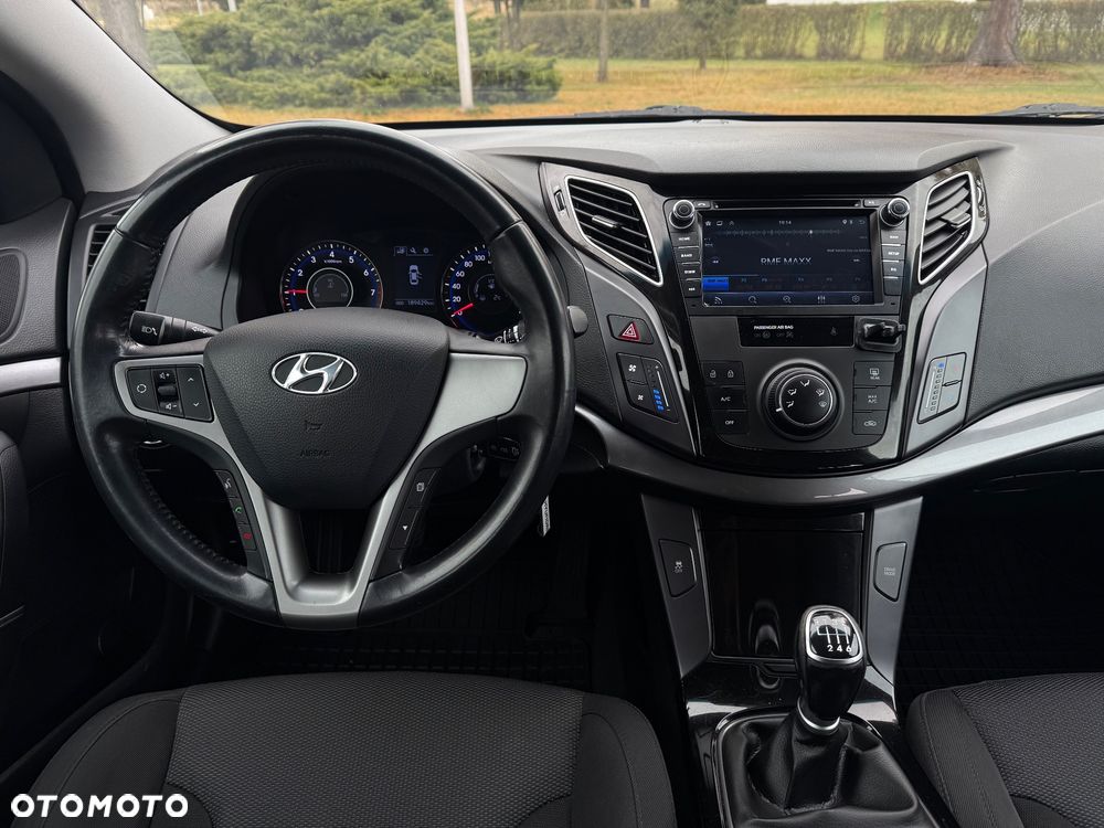 Hyundai i40 i40cw 1.6 Fifa World Cup Edition - 10