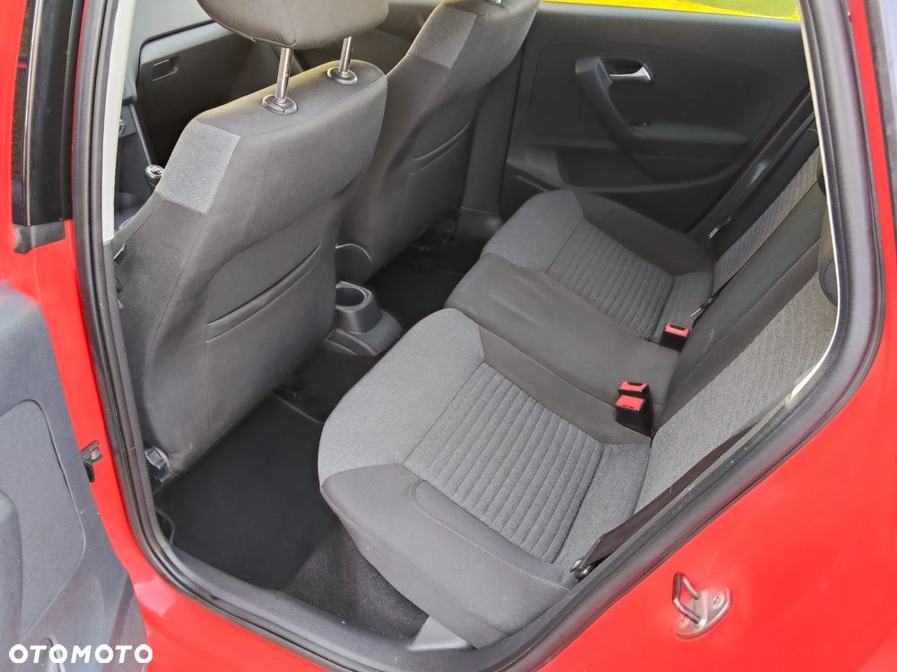 Volkswagen Polo 1.4 Comfortline - 26
