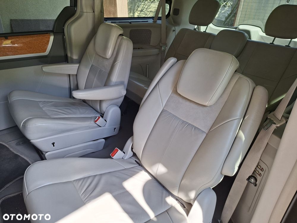 Chrysler Grand Voyager - 6