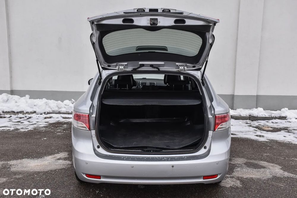 Toyota Avensis 2.0 D-4D Platinium - 33