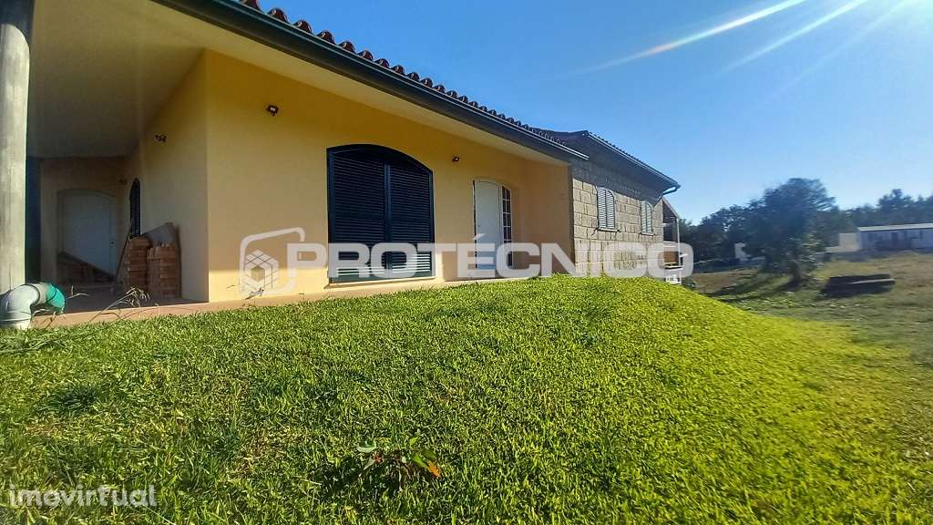 Moradia Isolada T4 - Assilhó - Grande imagem: 2/29