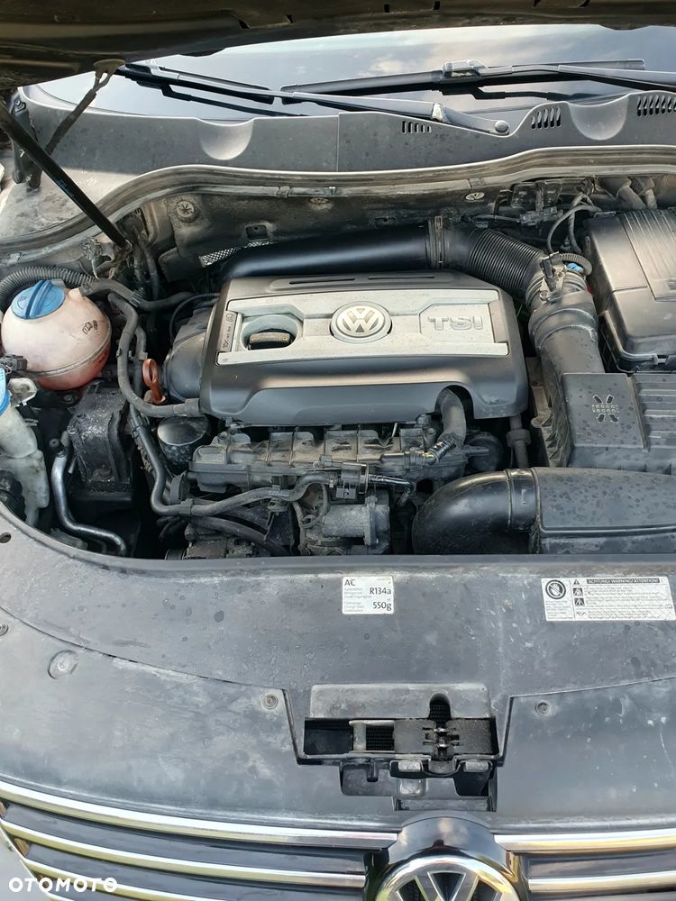 Volkswagen Passat - 10