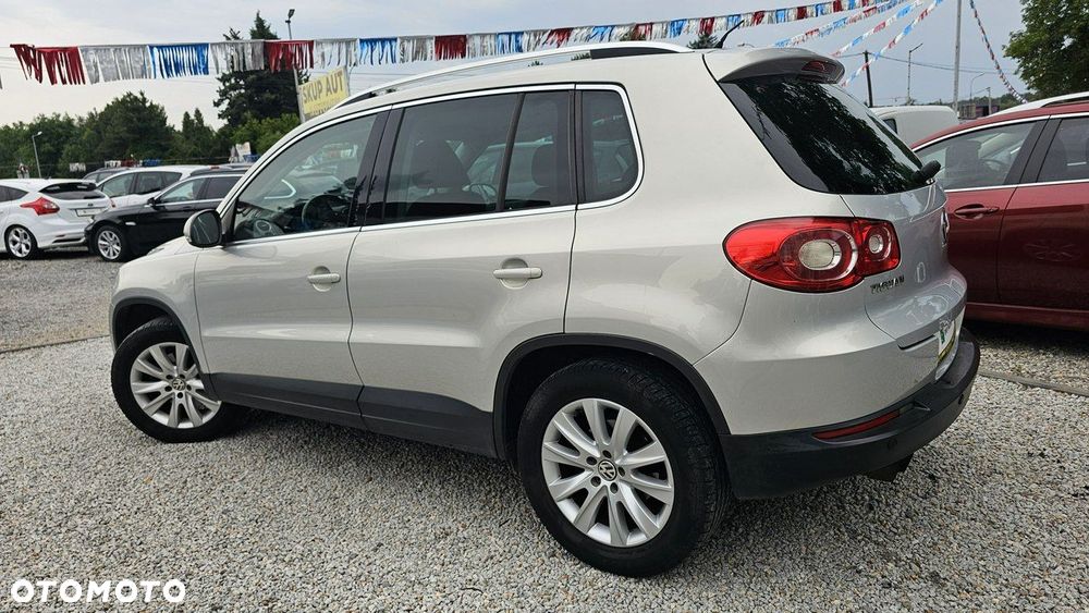 Volkswagen Tiguan - 8