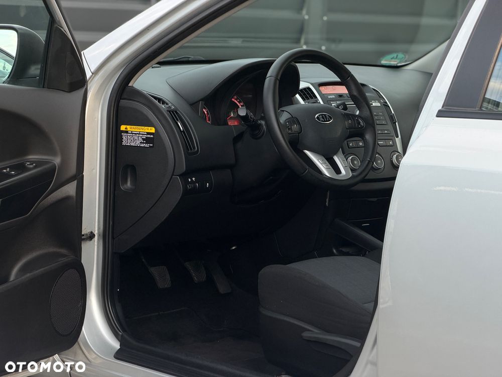 Kia Ceed 1.4 Comfort - 8