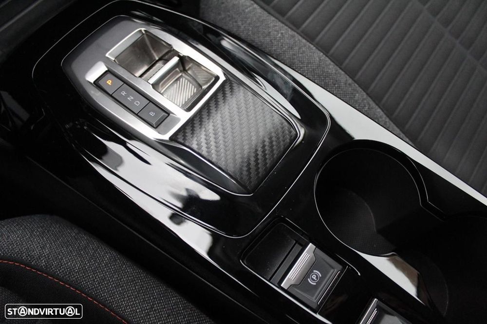 Peugeot e-208 Active Pack - 28