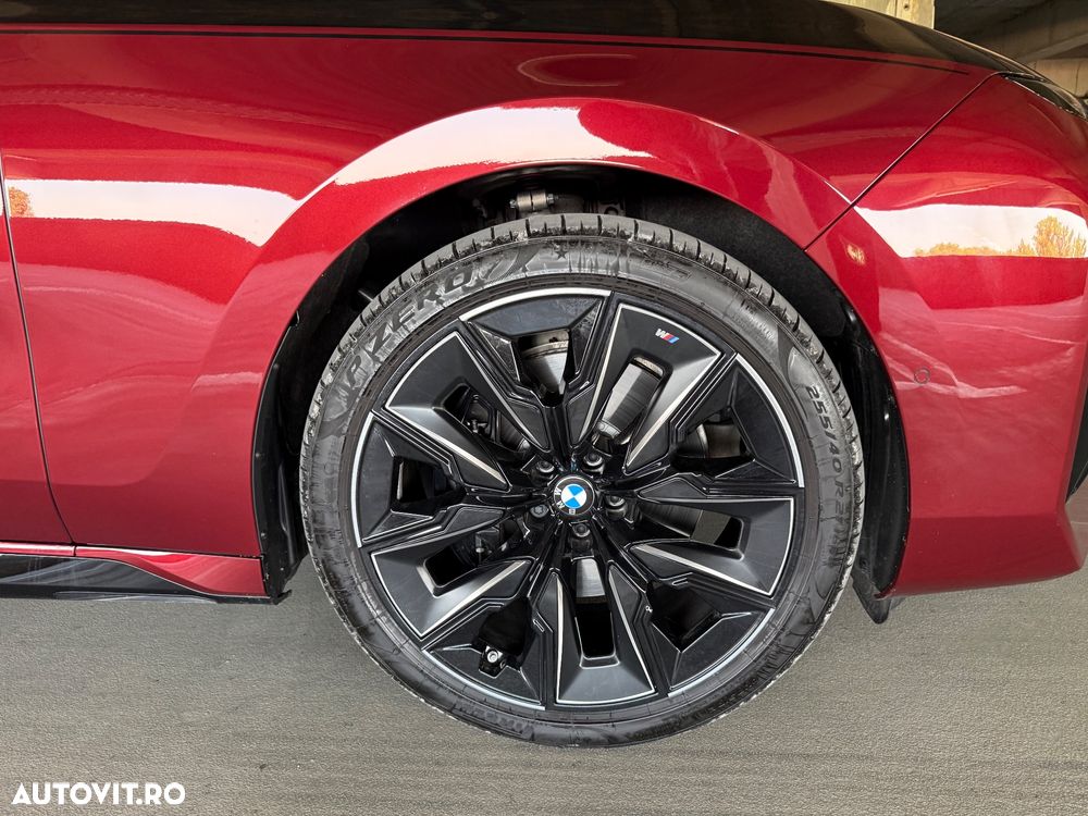 BMW Seria 7 740d xDrive MHEV - 4