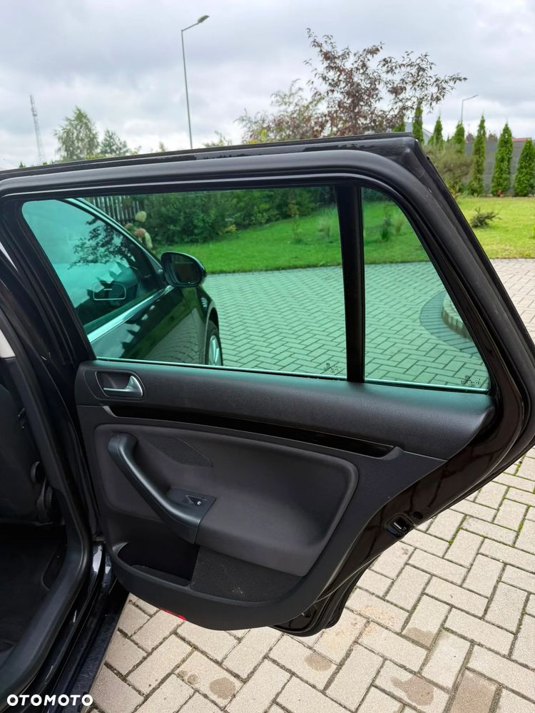 Volkswagen Golf 1.6 TDI DPF Comfortline - 18