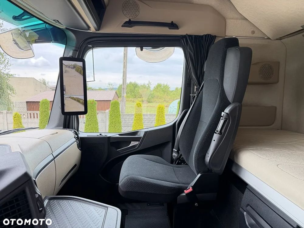 Mercedes-Benz ACTROS L 1848 MP5 / STANDARD / GIGASPACE / 2022-2023 / MP5 / SALON / DUŻE ZBIORNIKI / PO DUŻYM SERWISIE / BEZ RETARDERA / STAN JAK NOWY / - 17