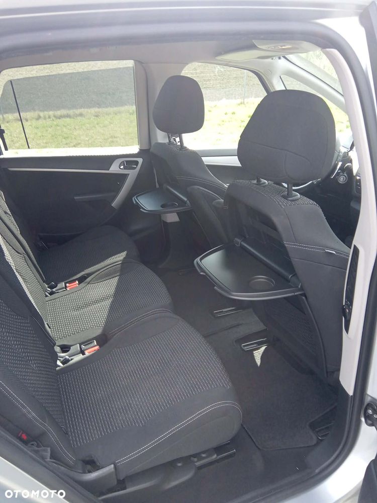 Citroën C4 Picasso - 11