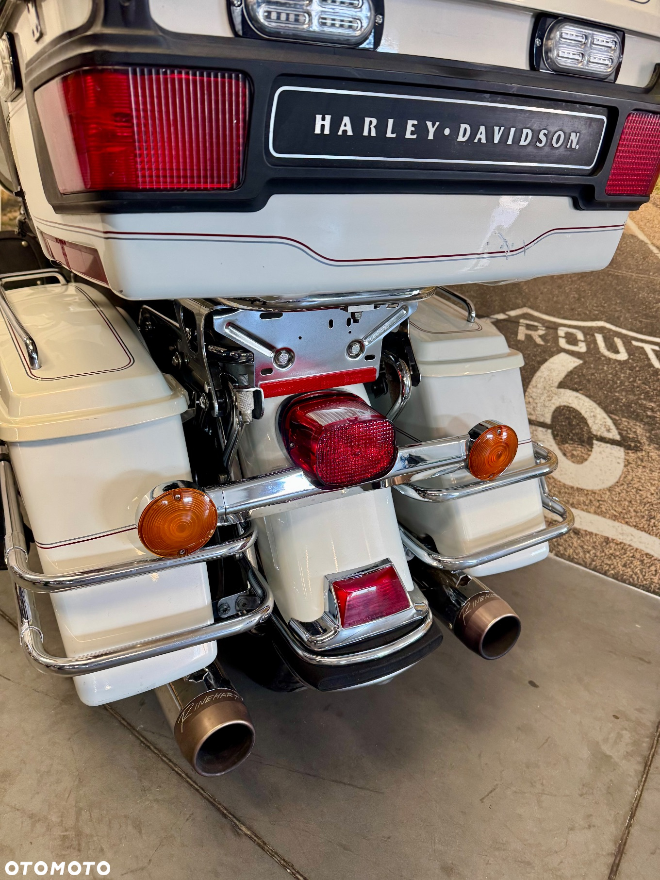 Harley-Davidson Touring Electra Glide - 13