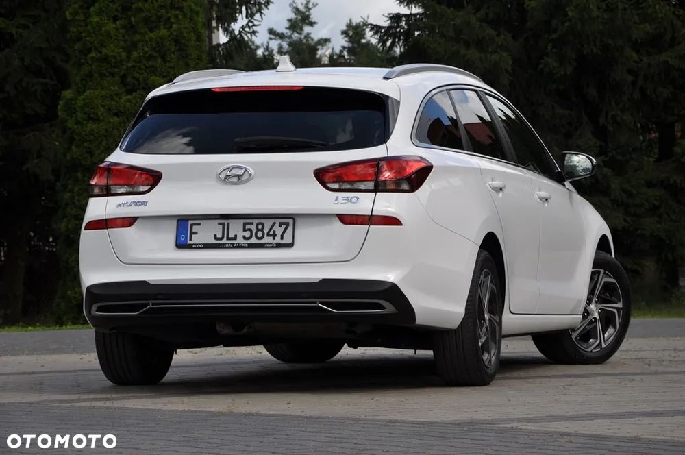 Hyundai i30 1.6 CRDI DCT Select - 17