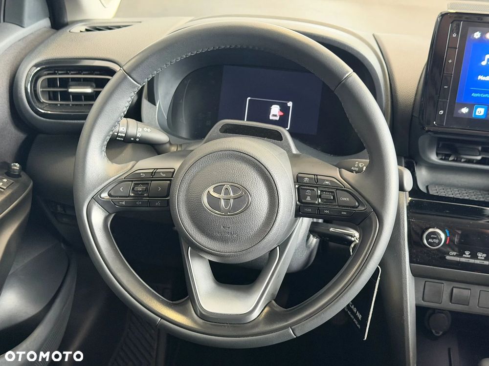 Toyota Yaris - 12