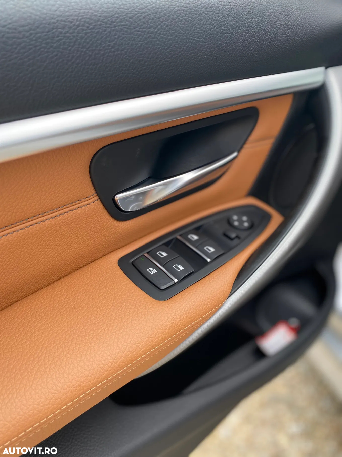 BMW Seria 3 318i Touring Aut. M Sport - 14