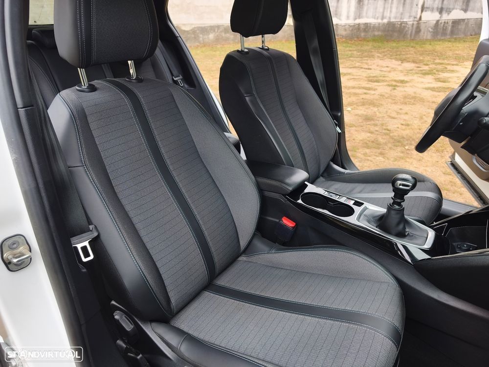 Peugeot 2008 BlueHDi 110 Allure Pack - 37