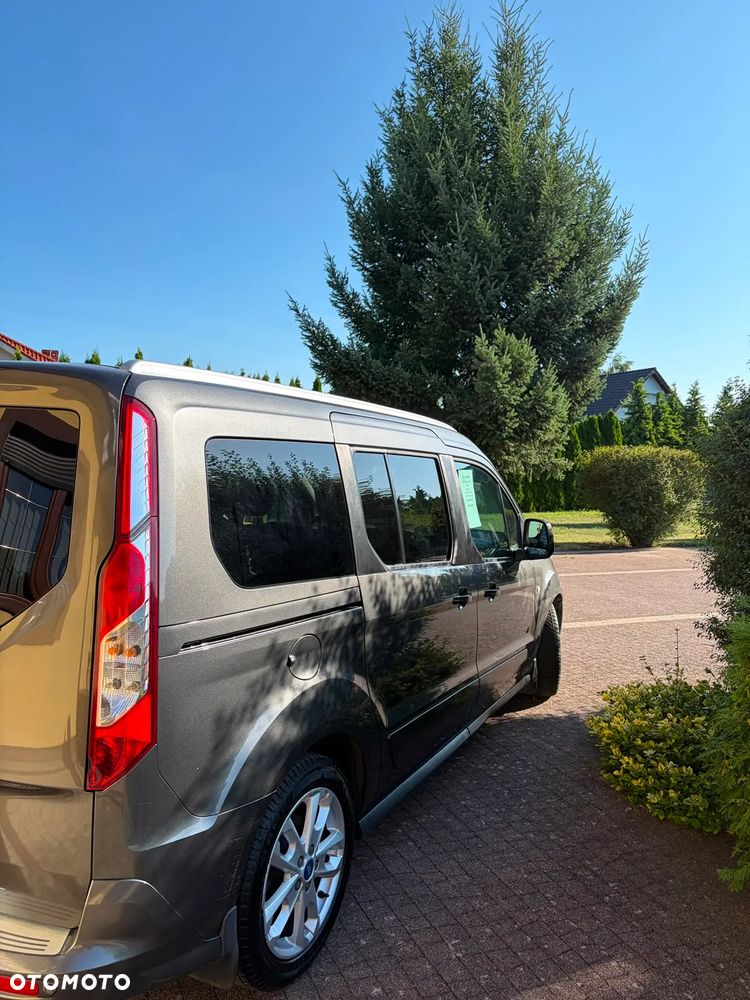 Ford Tourneo Connect Grand - 9