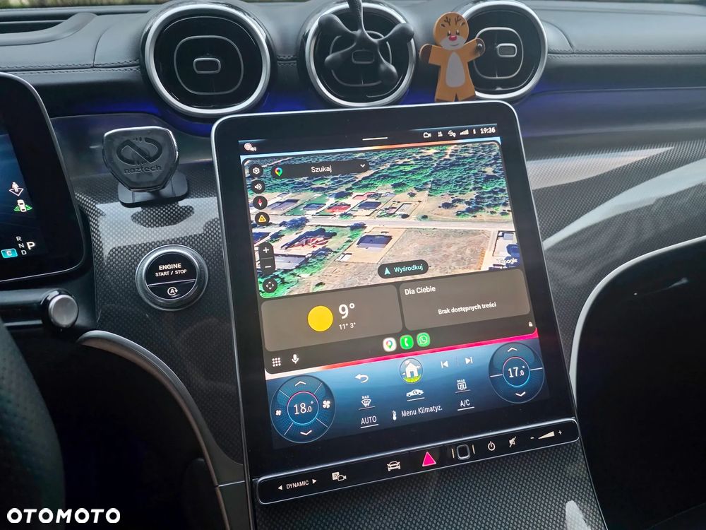 Mercedes-Benz GLC - 25