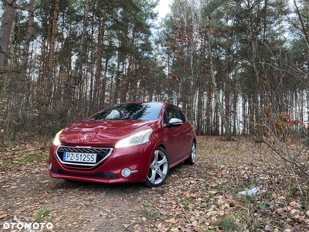 Peugeot 208 GTI 200 THP - 2