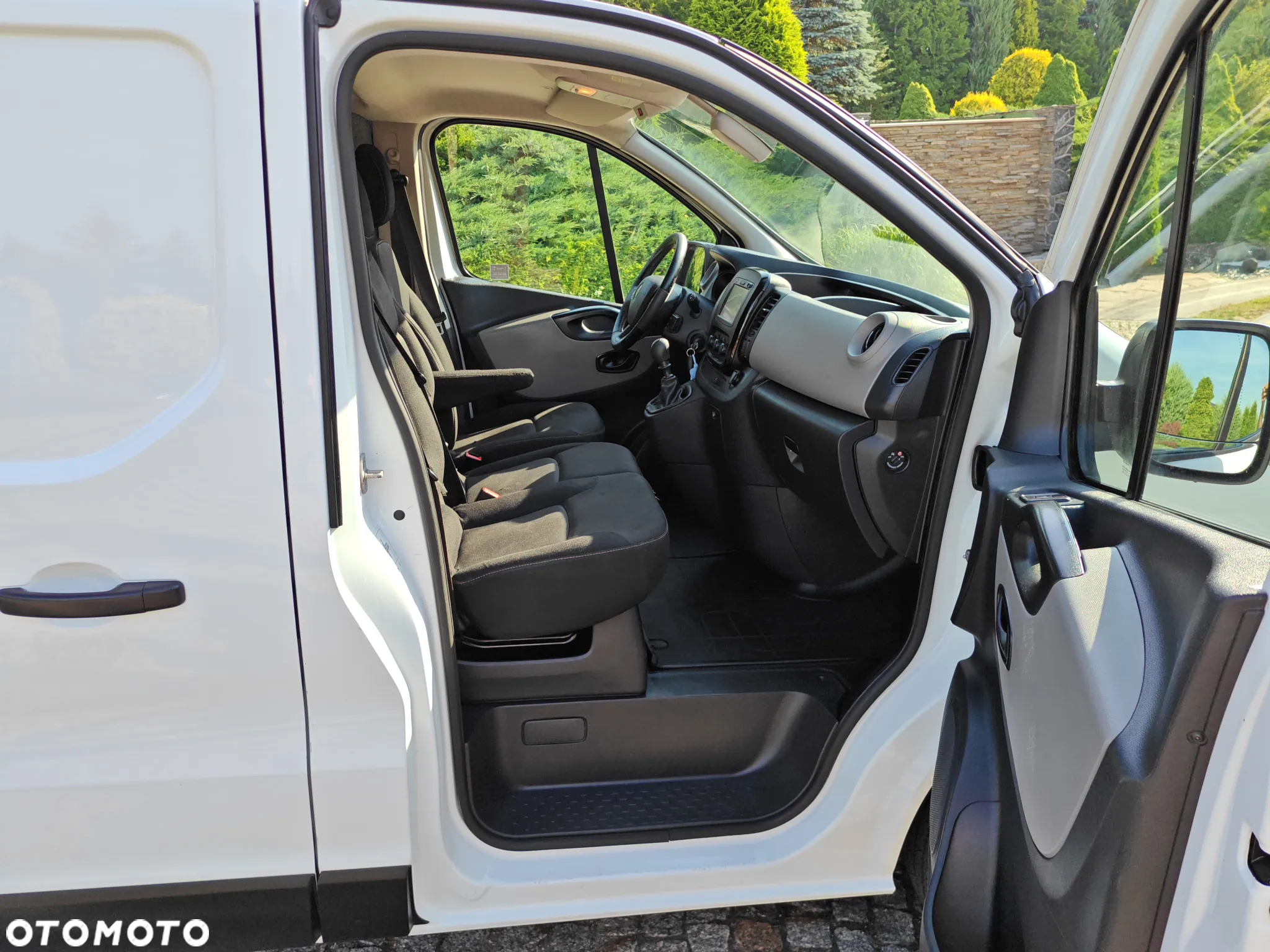 Renault TRAFIC - 23