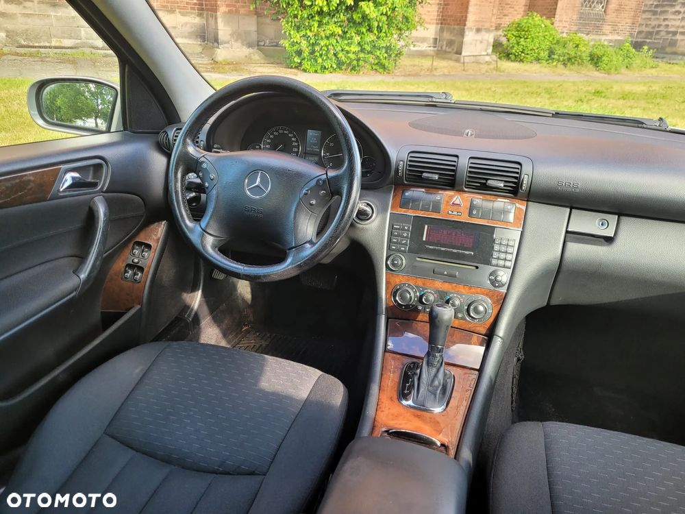 Mercedes-Benz Klasa C 180 Kompressor Automatik Elegance - 13