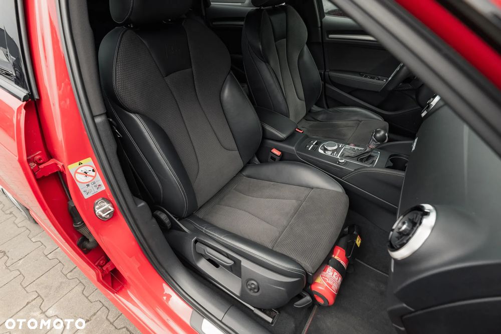 Audi S3 Sportback - 16