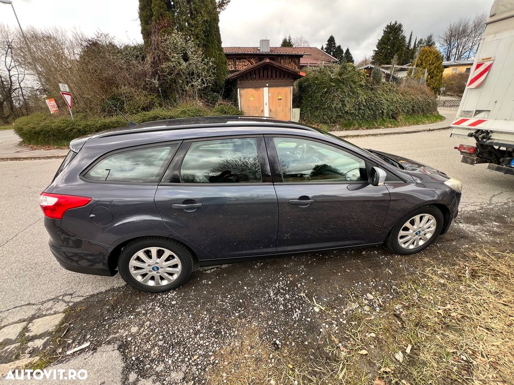 Ford Focus - 9