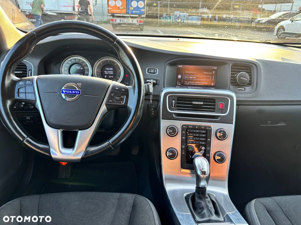 Volvo V60 D3 Momentum - 7